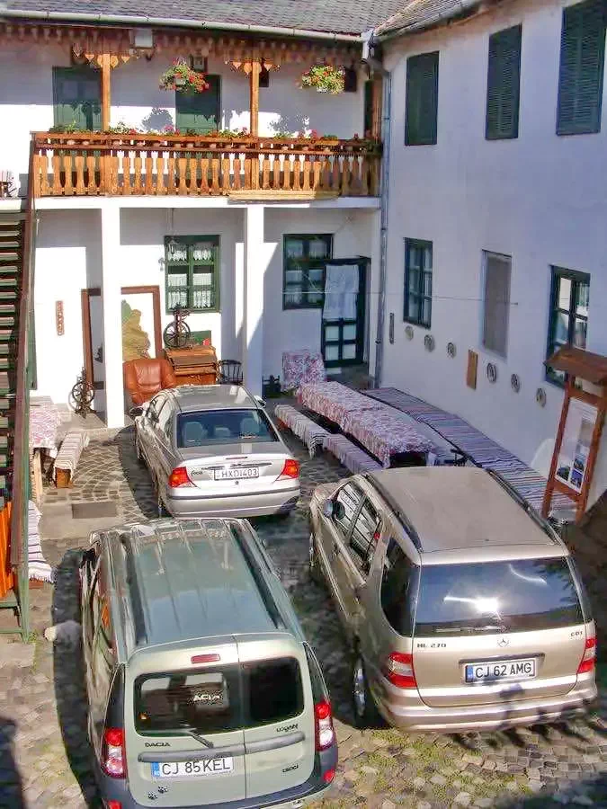 Oradea Cazare | Motel (K0952-32) Imaginea poate fi supusă drepturilor de autor. Se recomandă contactarea titularului drepturilor.