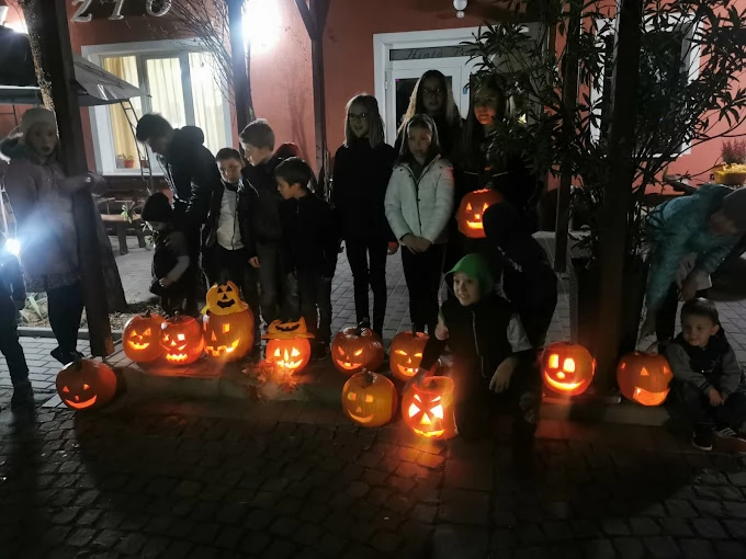 Cazare Odorheiu Secuiesc - Pensiunea Hintó*** | Székelyudvarhely - Hintó Panzió***. Imaginea poate fi supusă drepturilor de autor. Se recomandă contactarea titularului drepturilor.