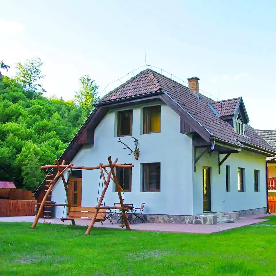 Cazare Miercurea Ciuc - Pensiunea Szécsény 88  Szabadidőpark | Csíkszereda - Szécsény 88 Szabadidőpark - volt Zöldfenyő Panzió. Imaginea poate fi supusă drepturilor de autor. Se recomandă contactarea titularului drepturilor.