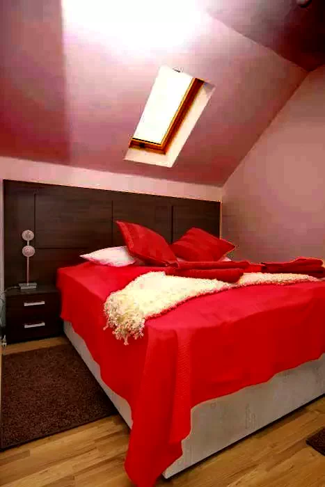 Târgu Secuiesc Cazare | Motel (K1427-15) Imaginea poate fi supusă drepturilor de autor. Se recomandă contactarea titularului drepturilor.