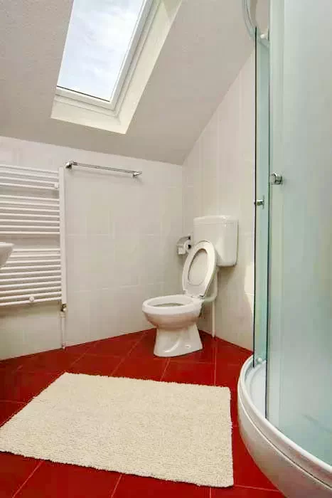 Târgu Secuiesc Cazare | Motel (K1427-28) Imaginea poate fi supusă drepturilor de autor. Se recomandă contactarea titularului drepturilor.