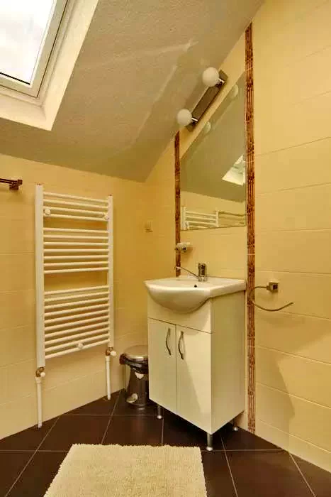 Kézdivásárhely Szállás | Motel (K1427-34) A kép szerzői jogvédelem alatt állhat. Javasolt a kapcsolatfelvétel a jog tulajdonossal.