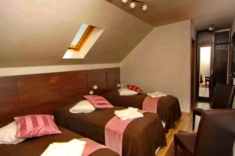 Kézdivásárhely Szállás | Motel (K1427-37) A kép szerzői jogvédelem alatt állhat. Javasolt a kapcsolatfelvétel a jog tulajdonossal.