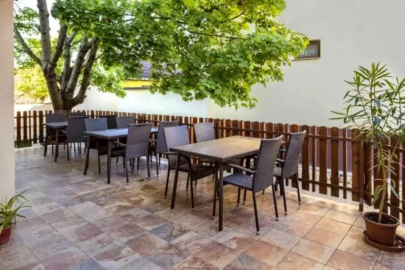  Cazare | Hotel**** (K0850-4) Imaginea poate fi supusă drepturilor de autor. Se recomandă contactarea titularului drepturilor.