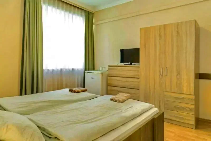  Cazare | Casă de oaspeți (K0850-13) Imaginea poate fi supusă drepturilor de autor. Se recomandă contactarea titularului drepturilor.