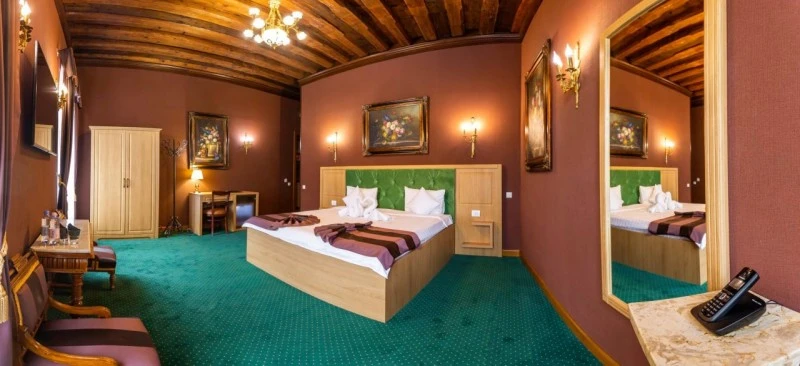 Sibiu Cazare | Hotel*** (K1561-7) Imaginea poate fi supusă drepturilor de autor. Se recomandă contactarea titularului drepturilor.