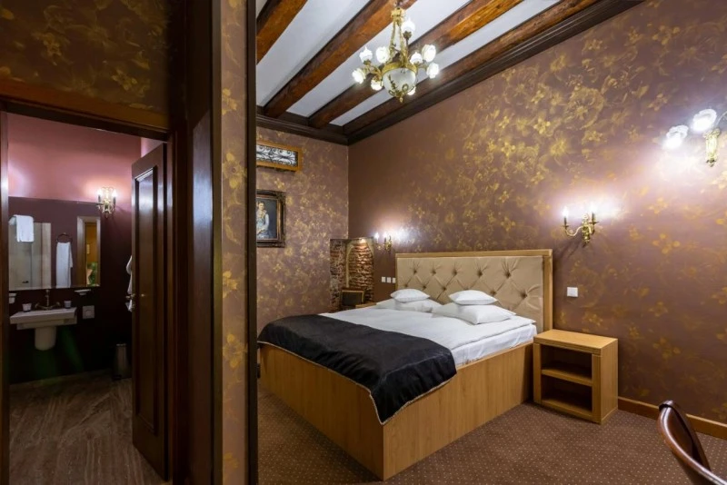 Sibiu Cazare | Hotel*** (K1561-12) Imaginea poate fi supusă drepturilor de autor. Se recomandă contactarea titularului drepturilor.