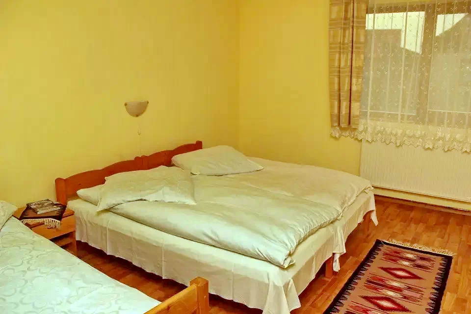 Sântimbru Cazare | Motel (K1401-13) Imaginea poate fi supusă drepturilor de autor. Se recomandă contactarea titularului drepturilor.