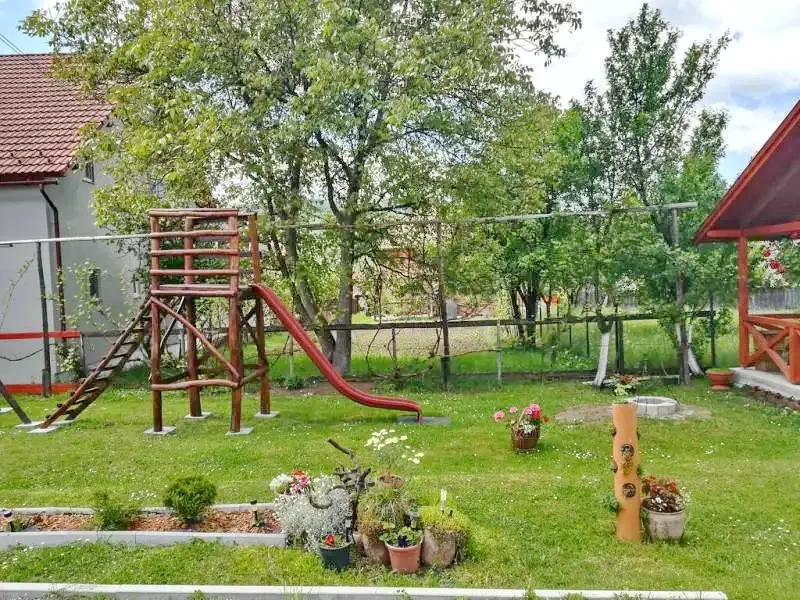 Szállás Corund - Pensiunea Nárcisz*** | Korond - Nárcisz Panzió***. A kép szerzői jogvédelem alatt állhat. Javasolt a kapcsolatfelvétel a jog tulajdonossal.