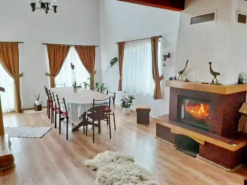 Târnovița Cazare | Motel (K0101-2) Imaginea poate fi supusă drepturilor de autor. Se recomandă contactarea titularului drepturilor.