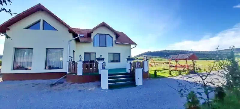 Küküllőkeményfalva Szállás | Motel (K0101-29) A kép szerzői jogvédelem alatt állhat. Javasolt a kapcsolatfelvétel a jog tulajdonossal.