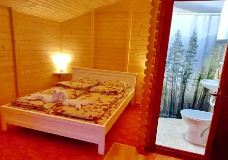 Târnovița Cazare | Motel (K0101-40) Imaginea poate fi supusă drepturilor de autor. Se recomandă contactarea titularului drepturilor.