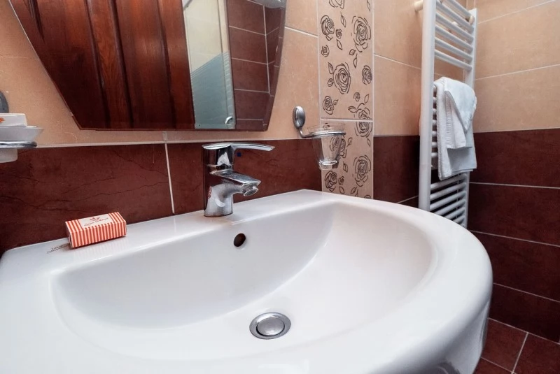 Cazare Băile Olănești - Hotel Tisa*** | Olănești Fürdő - Tisa Hotel***. Imaginea poate fi supusă drepturilor de autor. Se recomandă contactarea titularului drepturilor.