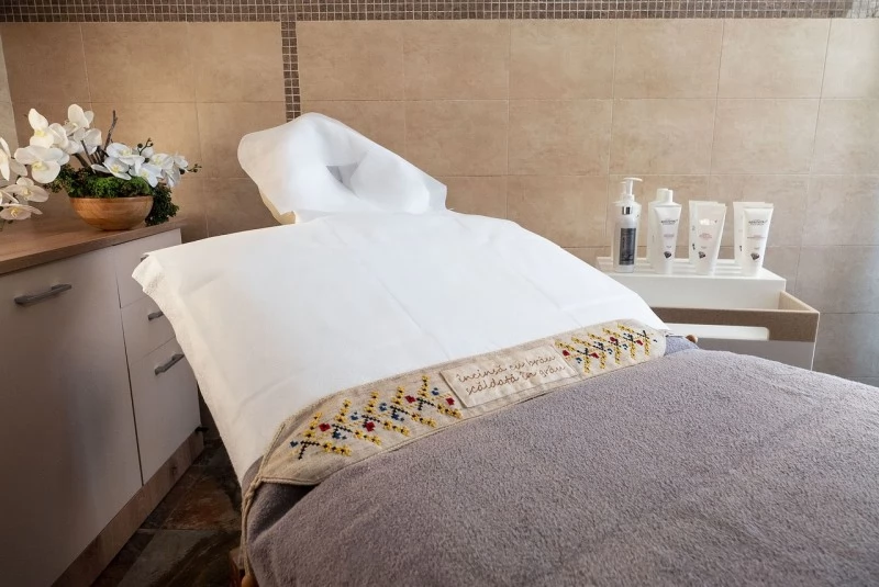Cazare Băile Olănești - Hotel Tisa*** | Olănești Fürdő - Tisa Hotel***. Imaginea poate fi supusă drepturilor de autor. Se recomandă contactarea titularului drepturilor.