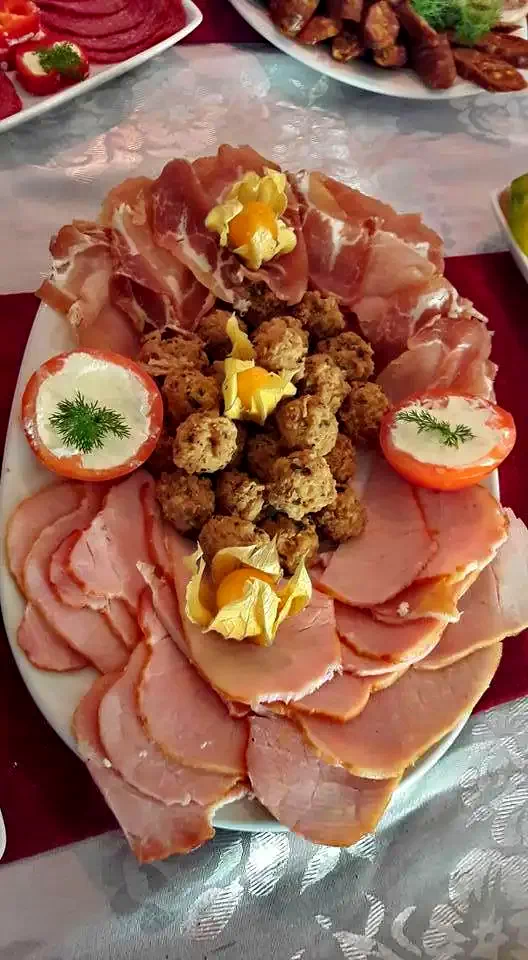 Comandău Cazare | Motel (K0446-28) Imaginea poate fi supusă drepturilor de autor. Se recomandă contactarea titularului drepturilor.