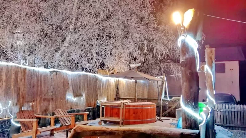 Komandó Szállás | Motel (K0446-64) A kép szerzői jogvédelem alatt állhat. Javasolt a kapcsolatfelvétel a jog tulajdonossal.