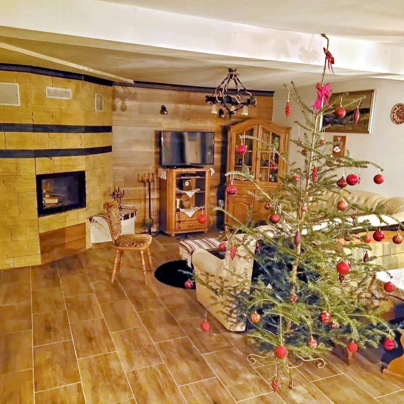 Komandó Szállás | Motel (K0446-86) A kép szerzői jogvédelem alatt állhat. Javasolt a kapcsolatfelvétel a jog tulajdonossal.