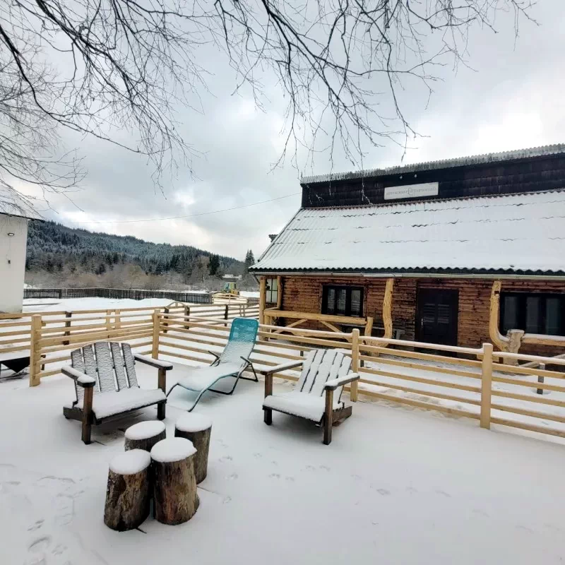 Comandău Cazare | Motel (K0446-104) Imaginea poate fi supusă drepturilor de autor. Se recomandă contactarea titularului drepturilor.