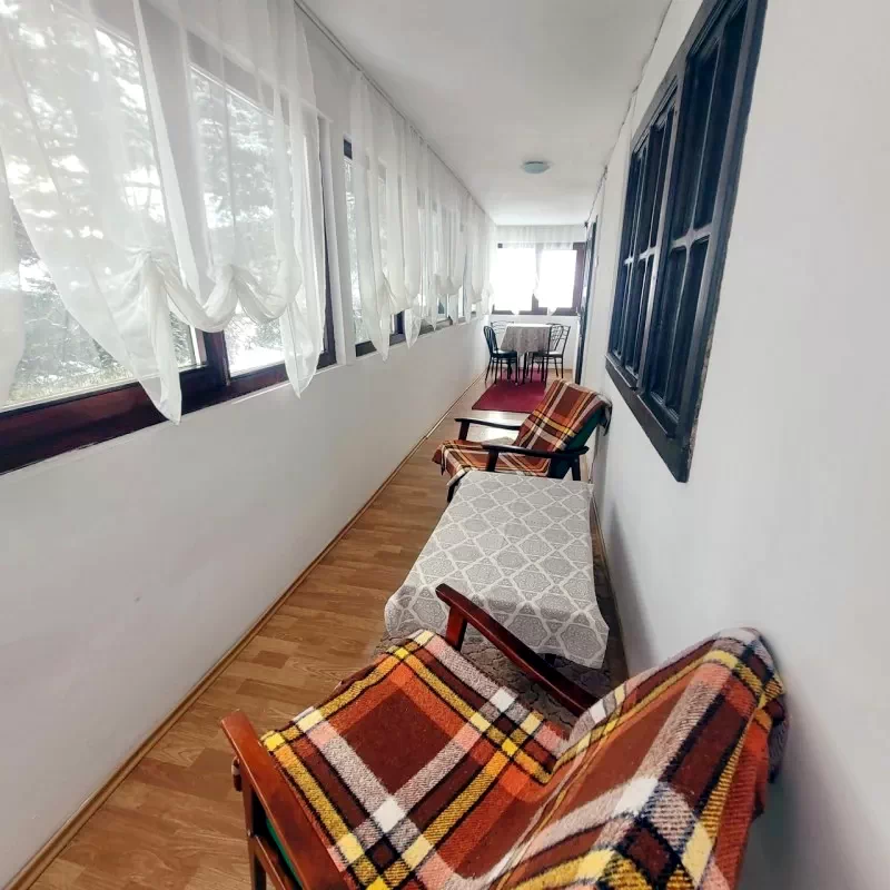 Comandău Cazare | Motel (K0446-109) Imaginea poate fi supusă drepturilor de autor. Se recomandă contactarea titularului drepturilor.