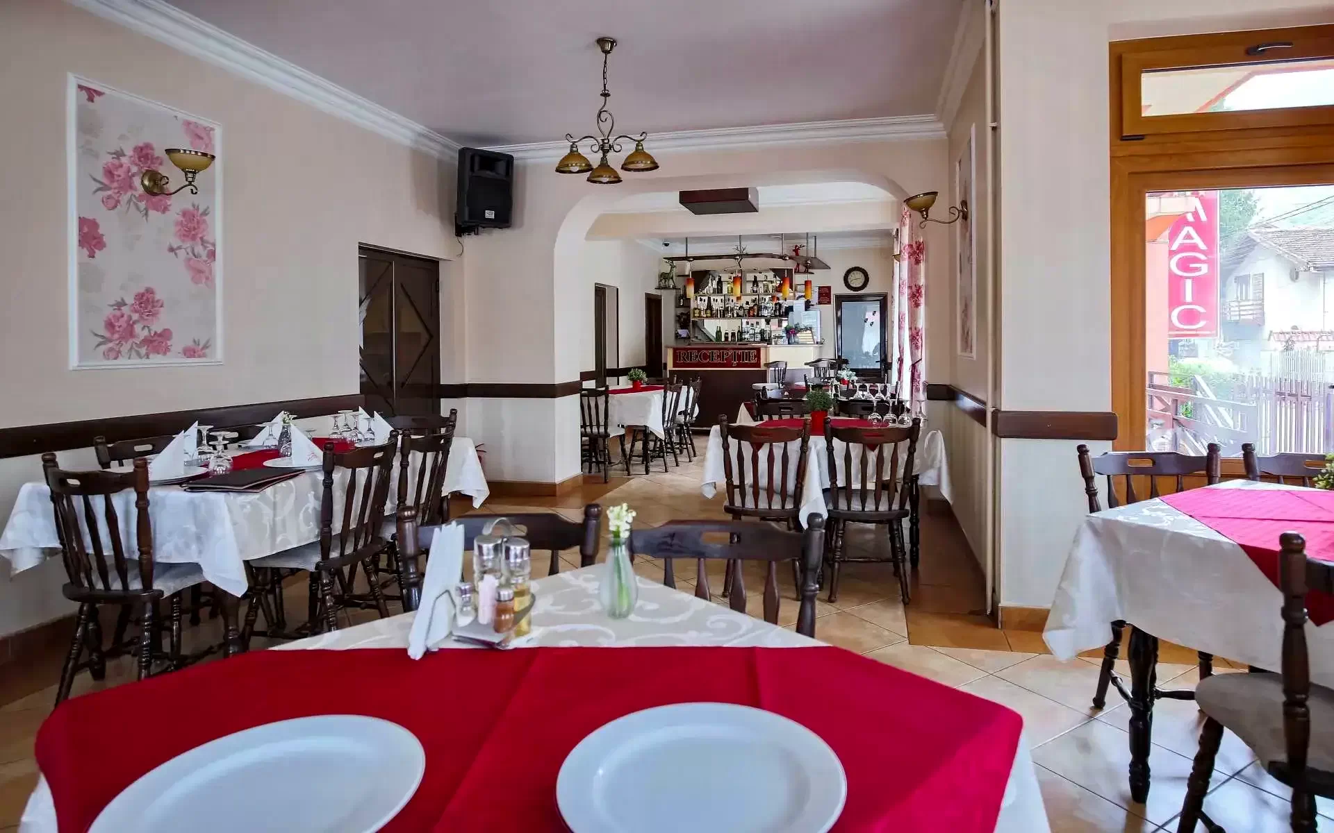 Herkulesfürdő Szállás | Motel (K0541-1) A kép szerzői jogvédelem alatt állhat. Javasolt a kapcsolatfelvétel a jog tulajdonossal.