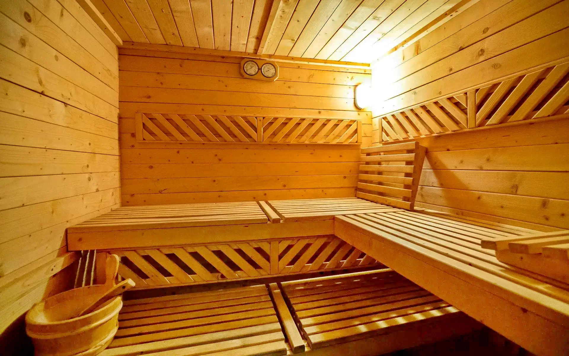 Herkulesfürdő Szállás | Motel (K0541-54) A kép szerzői jogvédelem alatt állhat. Javasolt a kapcsolatfelvétel a jog tulajdonossal.