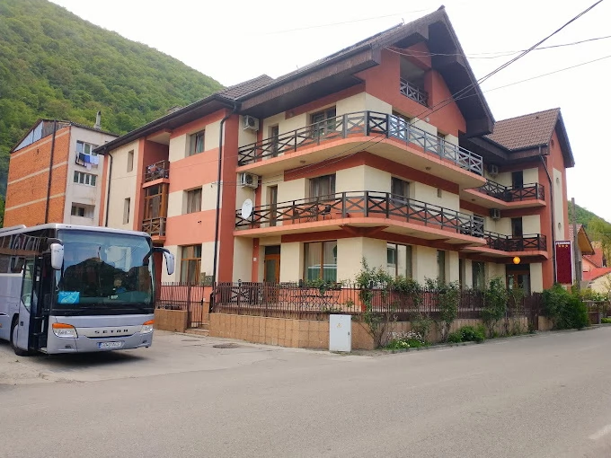 Herkulesfürdő Szállás | Motel (K0541-57) A kép szerzői jogvédelem alatt állhat. Javasolt a kapcsolatfelvétel a jog tulajdonossal.