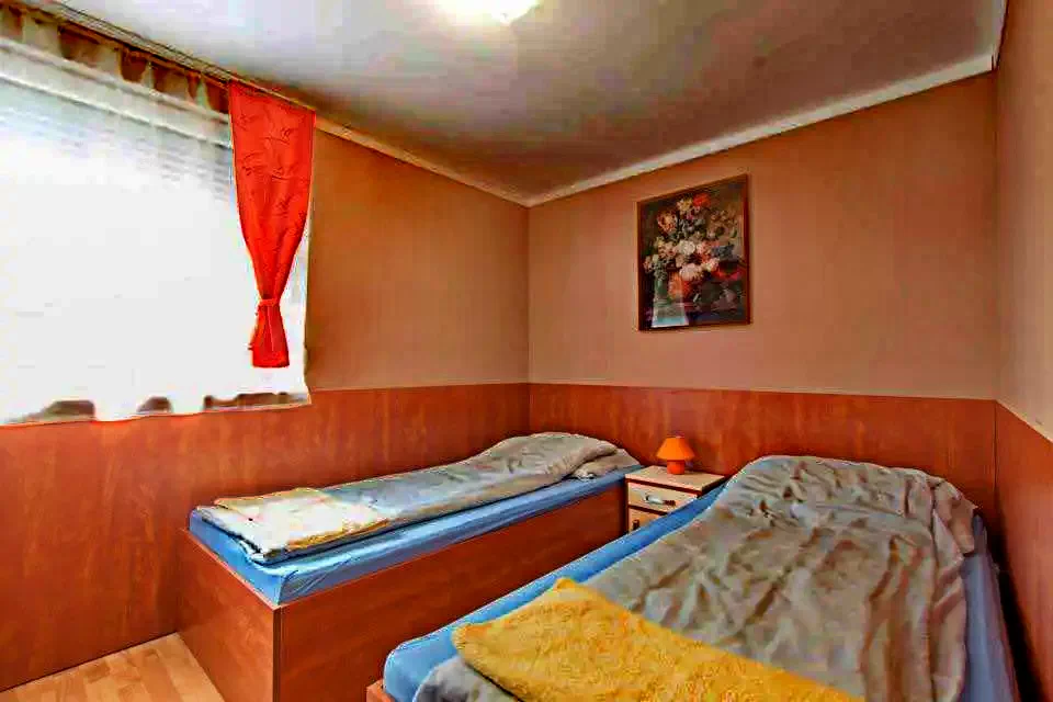  Cazare | Hotel**** (K0830-12) Imaginea poate fi supusă drepturilor de autor. Se recomandă contactarea titularului drepturilor.