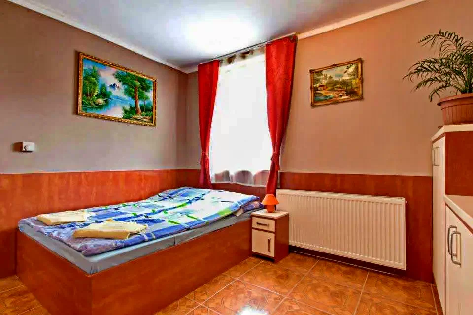  Cazare | Hotel**** (K0830-23) Imaginea poate fi supusă drepturilor de autor. Se recomandă contactarea titularului drepturilor.