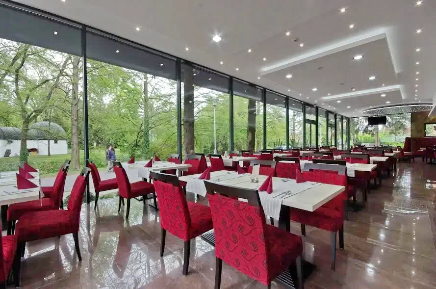 Gyula Szállás | Turisztikai panzió (K0798-6) A kép szerzői jogvédelem alatt állhat. Javasolt a kapcsolatfelvétel a jog tulajdonossal.