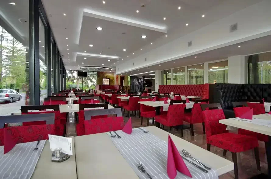 Gyula Szállás | Turisztikai panzió (K0798-7) A kép szerzői jogvédelem alatt állhat. Javasolt a kapcsolatfelvétel a jog tulajdonossal.