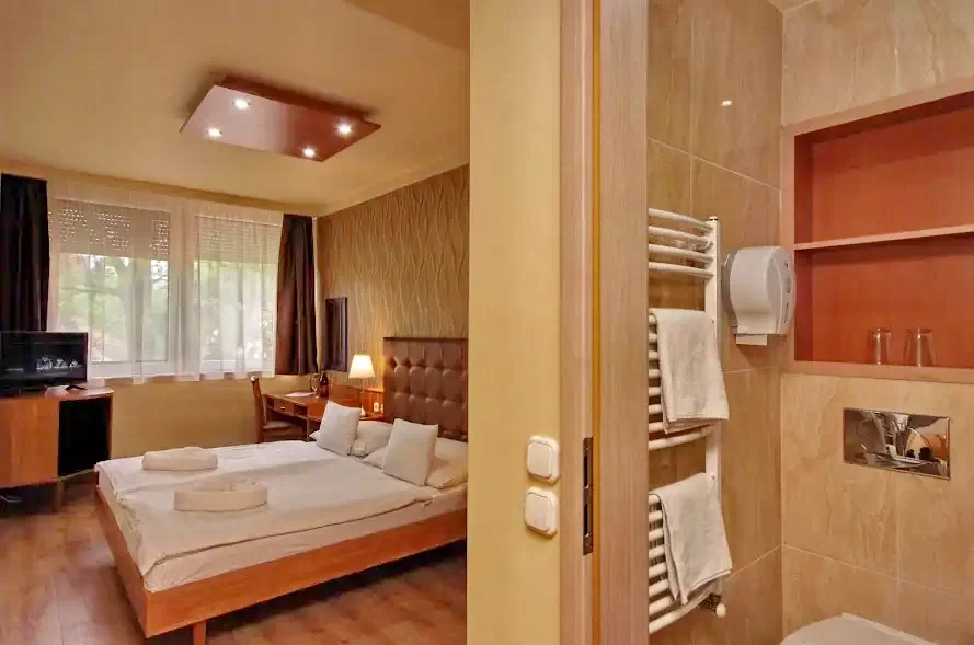 Jula Cazare | Pensiune turistică (K0798-10) Imaginea poate fi supusă drepturilor de autor. Se recomandă contactarea titularului drepturilor.