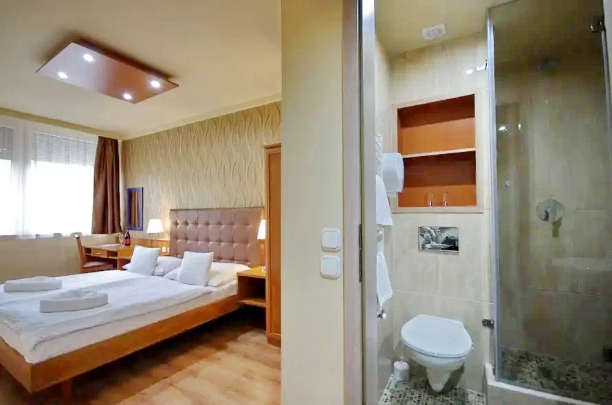 Jula Cazare | Pensiune turistică (K0798-11) Imaginea poate fi supusă drepturilor de autor. Se recomandă contactarea titularului drepturilor.