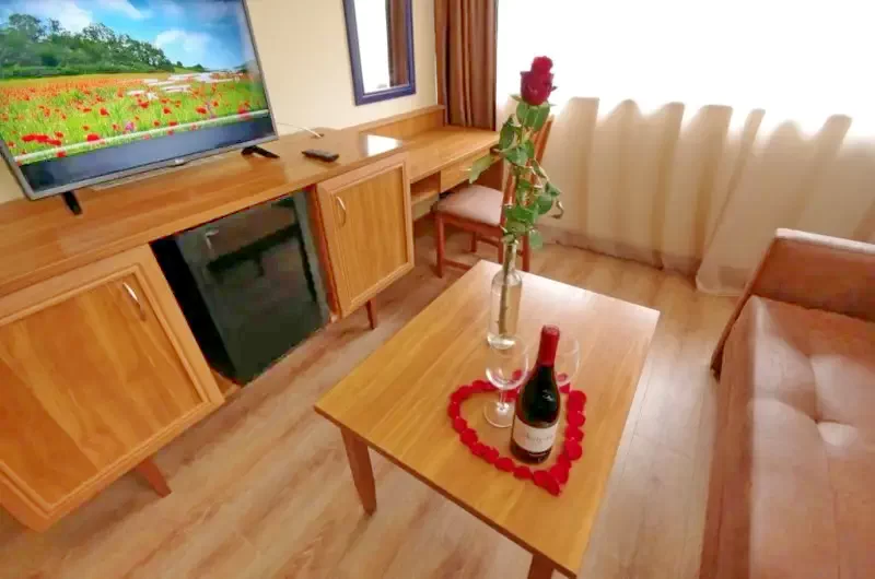 Jula Cazare | Pensiune turistică (K0798-16) Imaginea poate fi supusă drepturilor de autor. Se recomandă contactarea titularului drepturilor.