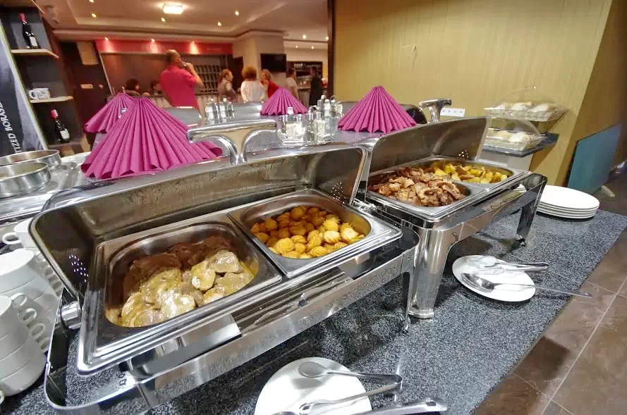 Jula Cazare | Pensiune turistică (K0798-25) Imaginea poate fi supusă drepturilor de autor. Se recomandă contactarea titularului drepturilor.