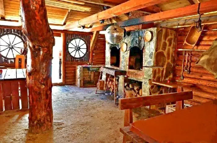 Komandó Szállás | Motel (K1223-2) A kép szerzői jogvédelem alatt állhat. Javasolt a kapcsolatfelvétel a jog tulajdonossal.