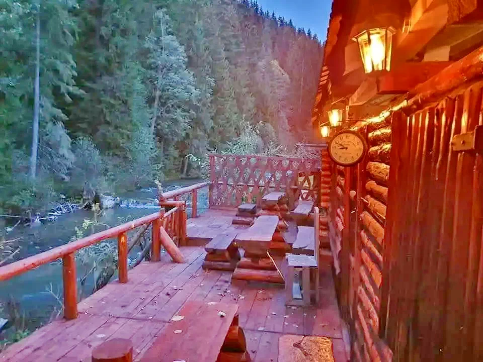 Komandó Szállás | Motel (K1223-8) A kép szerzői jogvédelem alatt állhat. Javasolt a kapcsolatfelvétel a jog tulajdonossal.