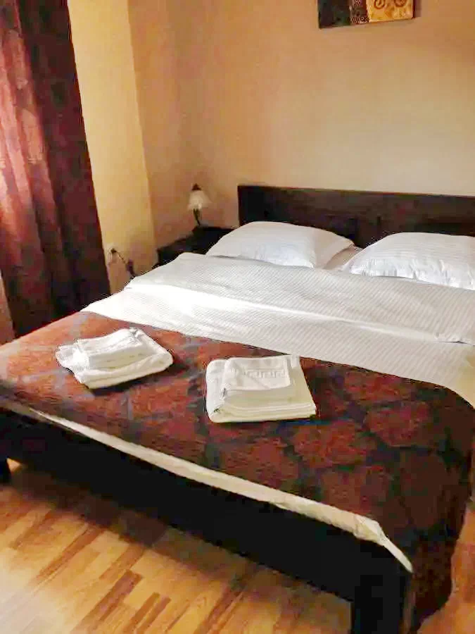 Covasna Cazare | Pensiune (K0445-19) Imaginea poate fi supusă drepturilor de autor. Se recomandă contactarea titularului drepturilor.