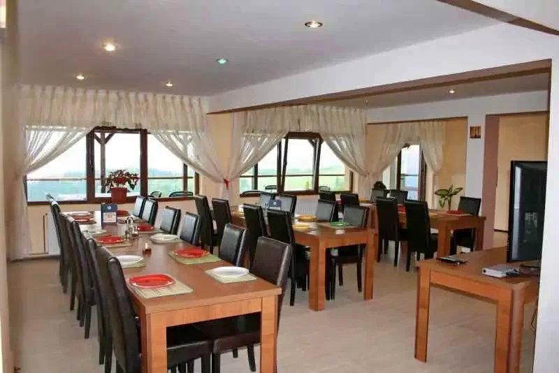 Rânca Cazare | Motel (K0540-3) Imaginea poate fi supusă drepturilor de autor. Se recomandă contactarea titularului drepturilor.