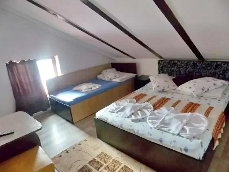 Rânca Cazare | Motel (K0540-19) Imaginea poate fi supusă drepturilor de autor. Se recomandă contactarea titularului drepturilor.