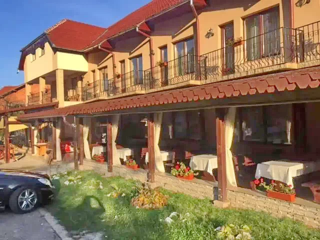 Chișcău Cazare | Pensiune (K0369-43) Imaginea poate fi supusă drepturilor de autor. Se recomandă contactarea titularului drepturilor.