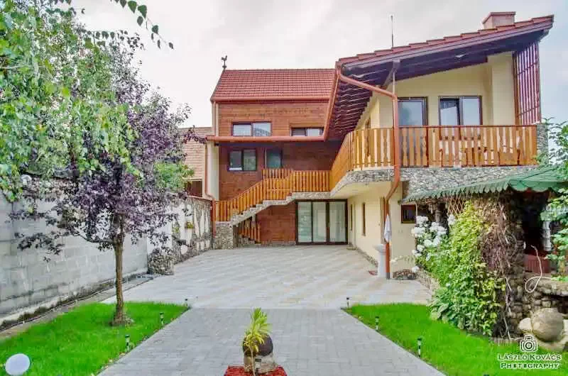 Izvoru Crișului Cazare | Hotel**** (K0988-18) Imaginea poate fi supusă drepturilor de autor. Se recomandă contactarea titularului drepturilor.