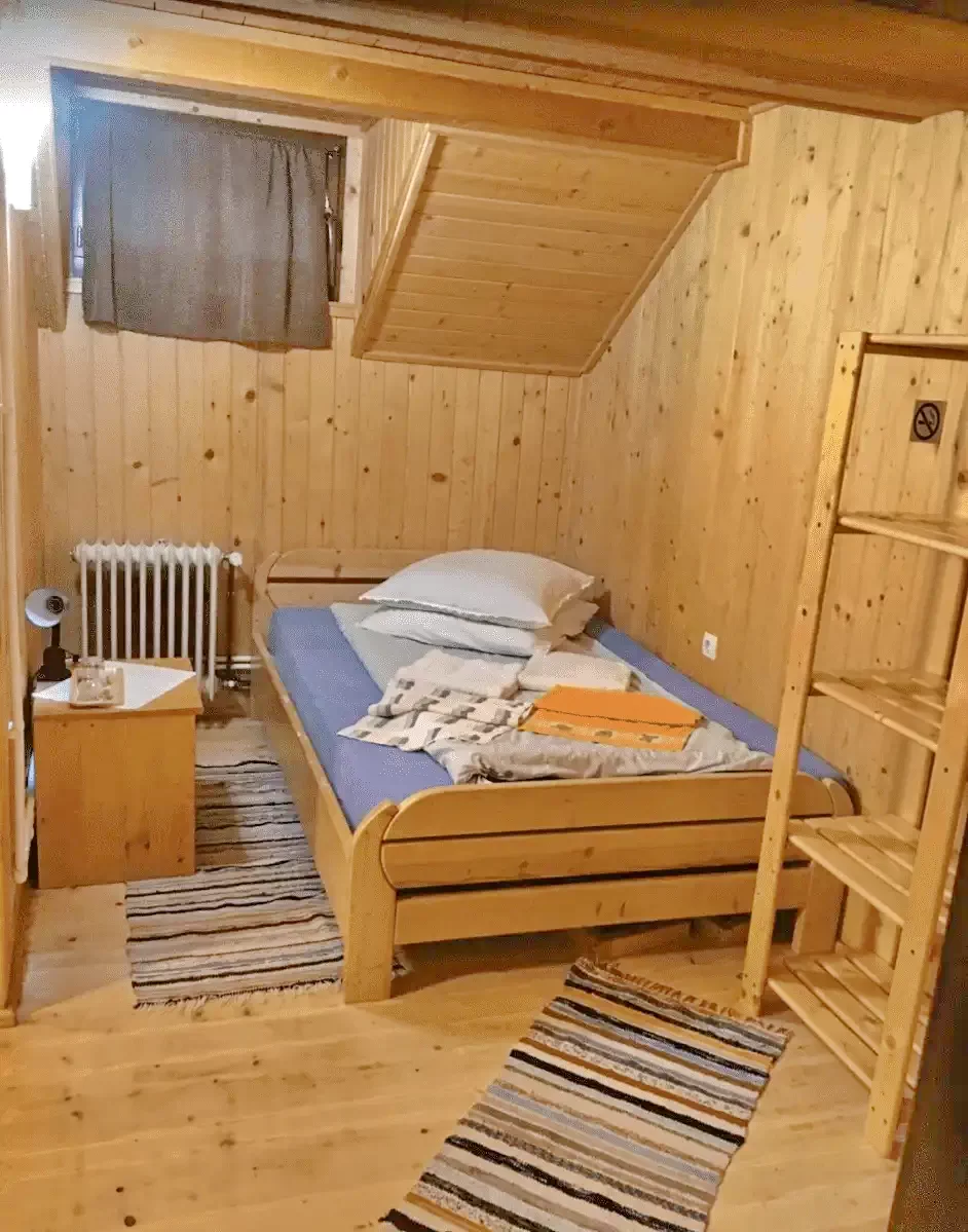 Lunca de Jos Cazare | Motel (K0929-7) Imaginea poate fi supusă drepturilor de autor. Se recomandă contactarea titularului drepturilor.