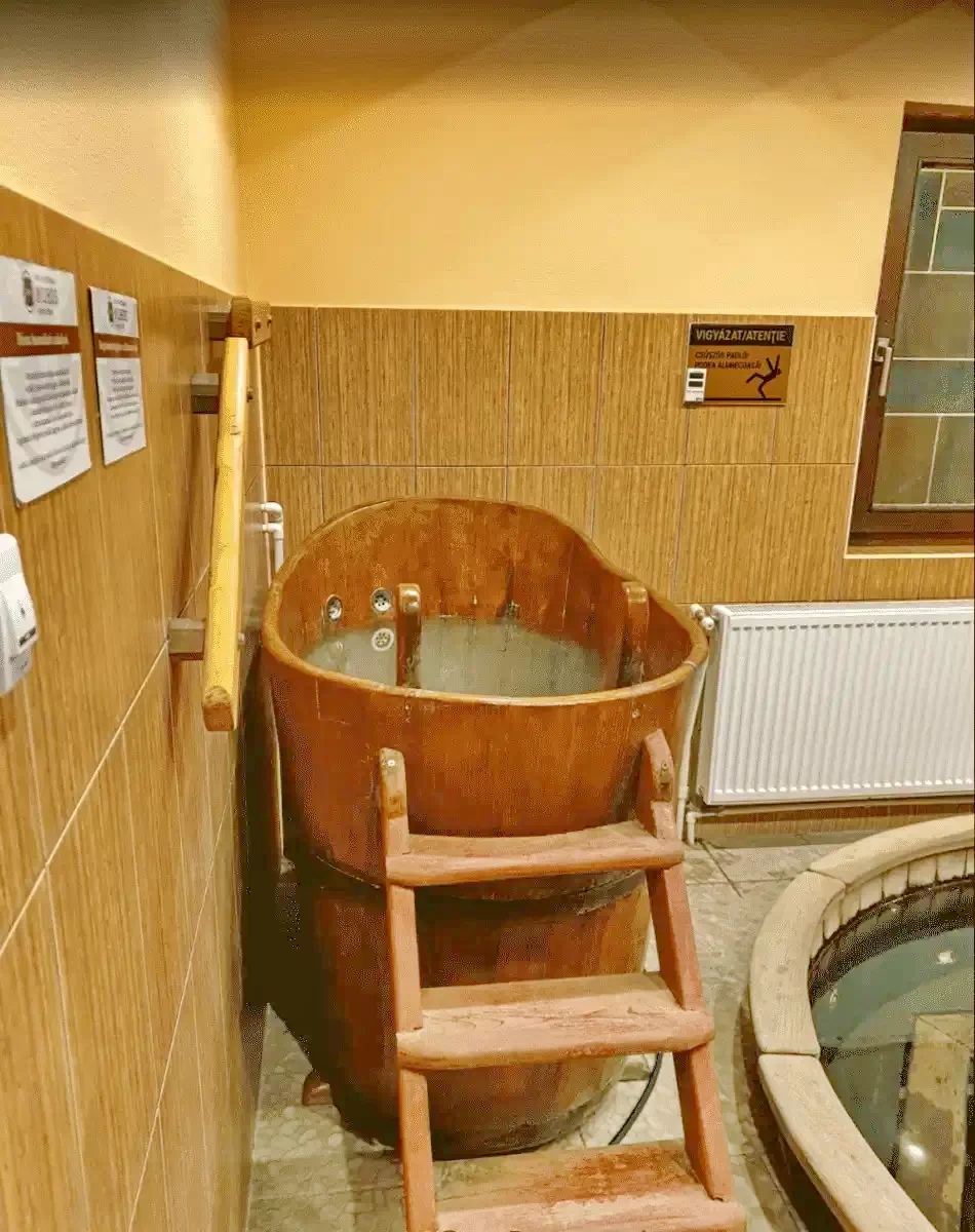 Lunca de Jos Cazare | Motel (K0929-35) Imaginea poate fi supusă drepturilor de autor. Se recomandă contactarea titularului drepturilor.