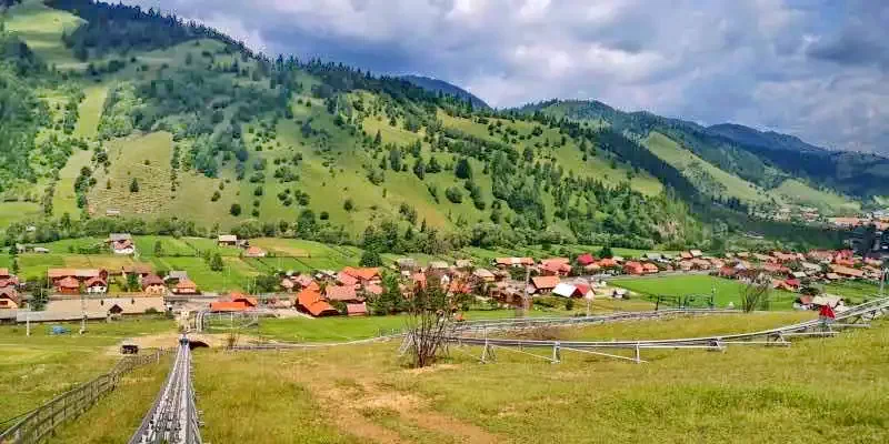 Părtia de ski și bob pe șine SkiGyimes