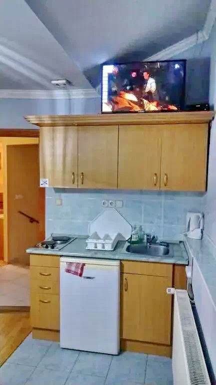  Cazare | Apartament (K1031-12) Imaginea poate fi supusă drepturilor de autor. Se recomandă contactarea titularului drepturilor.