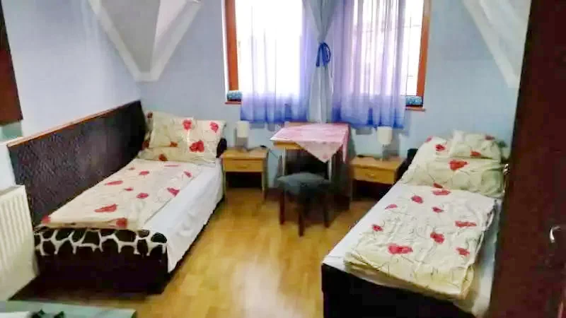  Cazare | Apartament (K1031-15) Imaginea poate fi supusă drepturilor de autor. Se recomandă contactarea titularului drepturilor.