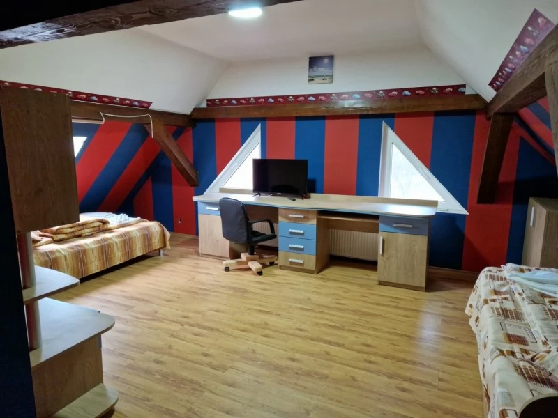 Covasna Cazare | Sat de vacanță (K1022-15) Imaginea poate fi supusă drepturilor de autor. Se recomandă contactarea titularului drepturilor.