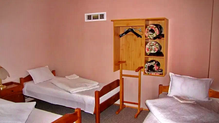 Zetelaka Szállás | Motel (K1387-13) A kép szerzői jogvédelem alatt állhat. Javasolt a kapcsolatfelvétel a jog tulajdonossal.