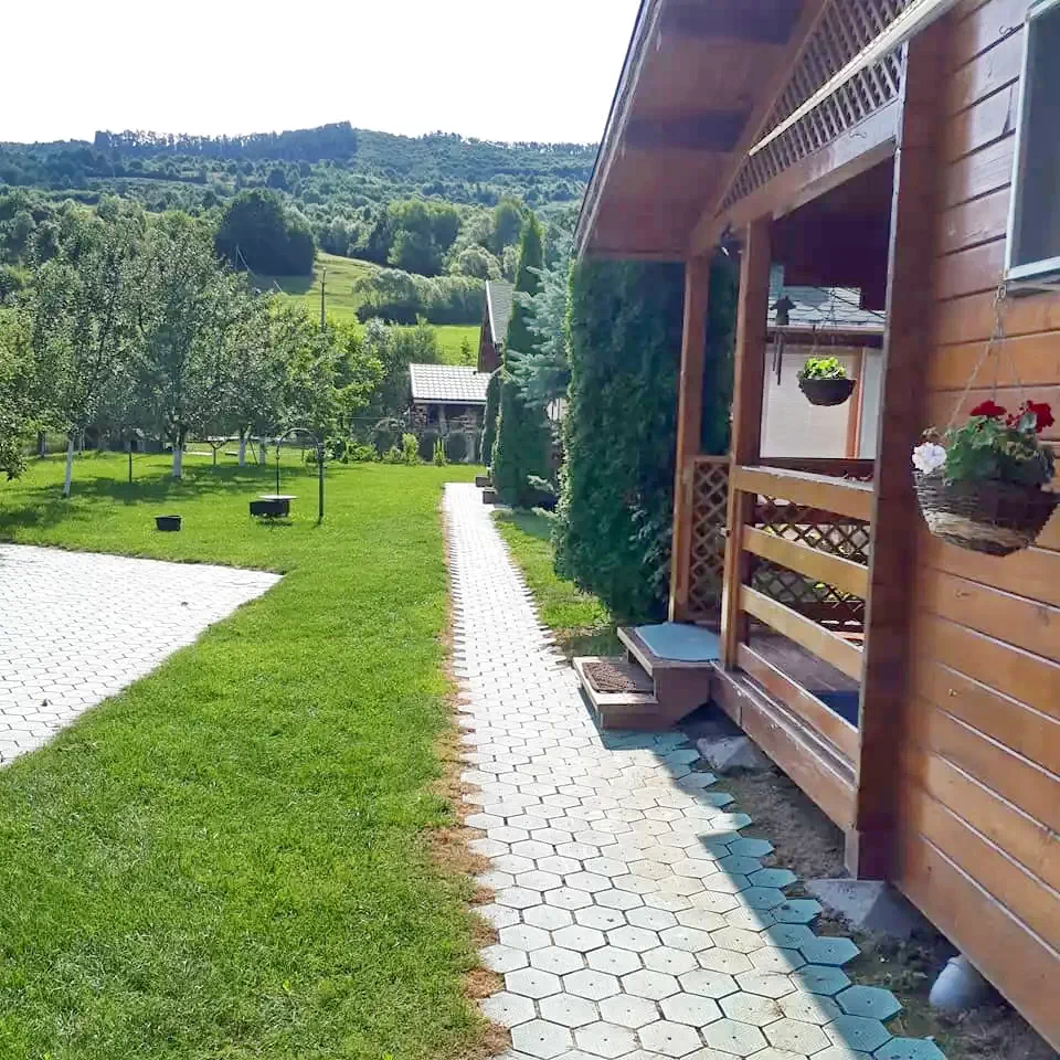 Zetea Cazare | Motel (K1387-17) Imaginea poate fi supusă drepturilor de autor. Se recomandă contactarea titularului drepturilor.