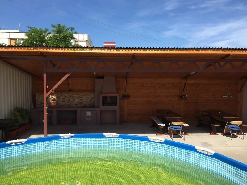 Hațeg Cazare | Sat de vacanță (K0481-12) Imaginea poate fi supusă drepturilor de autor. Se recomandă contactarea titularului drepturilor.